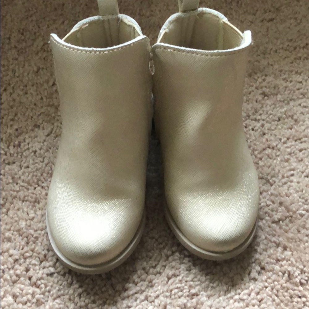 Girls boots(gold)